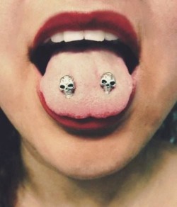 t27jbm-l-610x610-jewels-punk-bone-skull-hipster-cool-piercing-tongue-tongue-bar